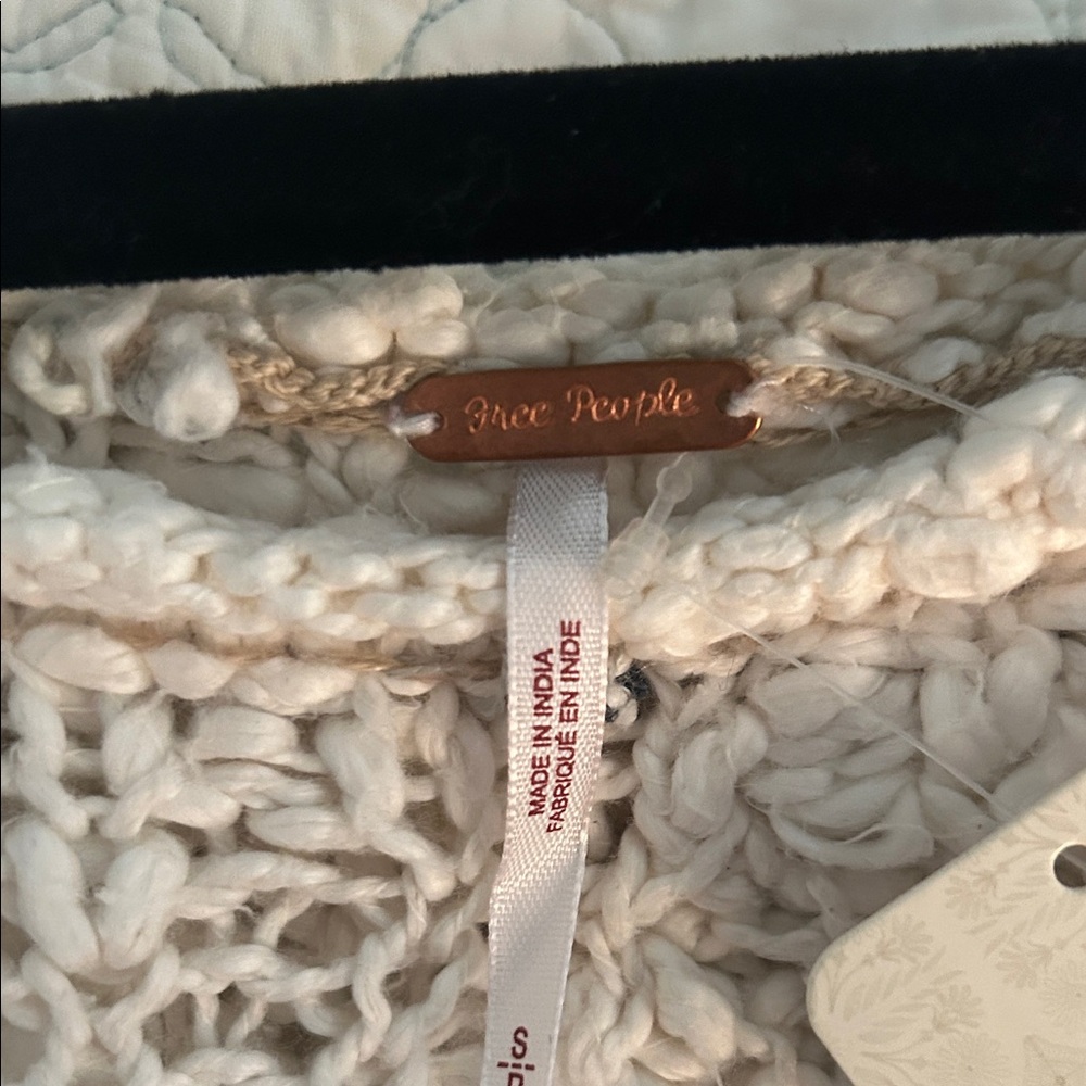 Free People Off-White Chunky Knit Sweater - Picture 5 of 9